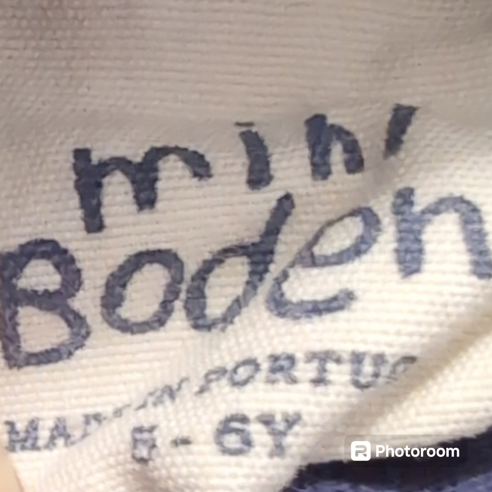 Mini Boden skiing tee - Picture 4 of 4